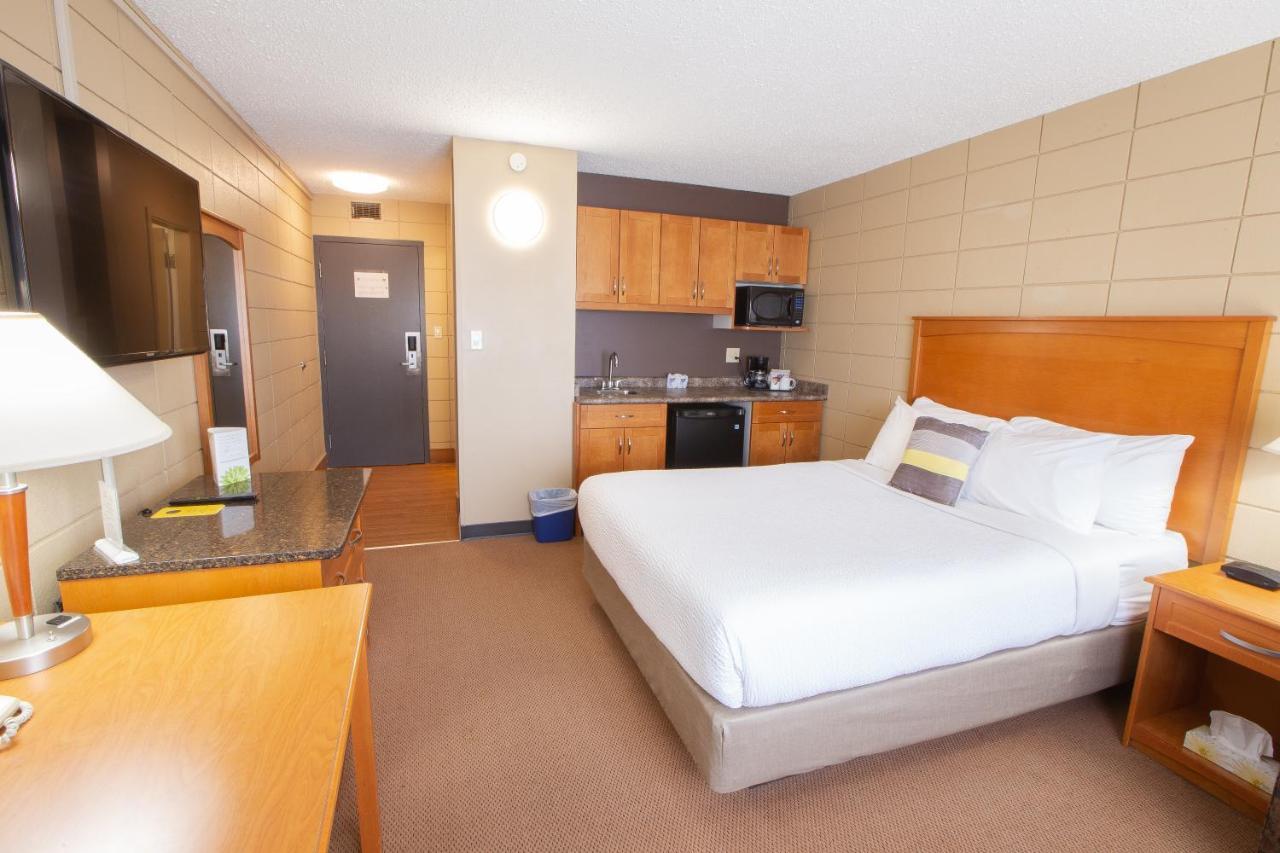 Neighbourhood Inn Hotels In Bonnyville ภายนอก รูปภาพ
