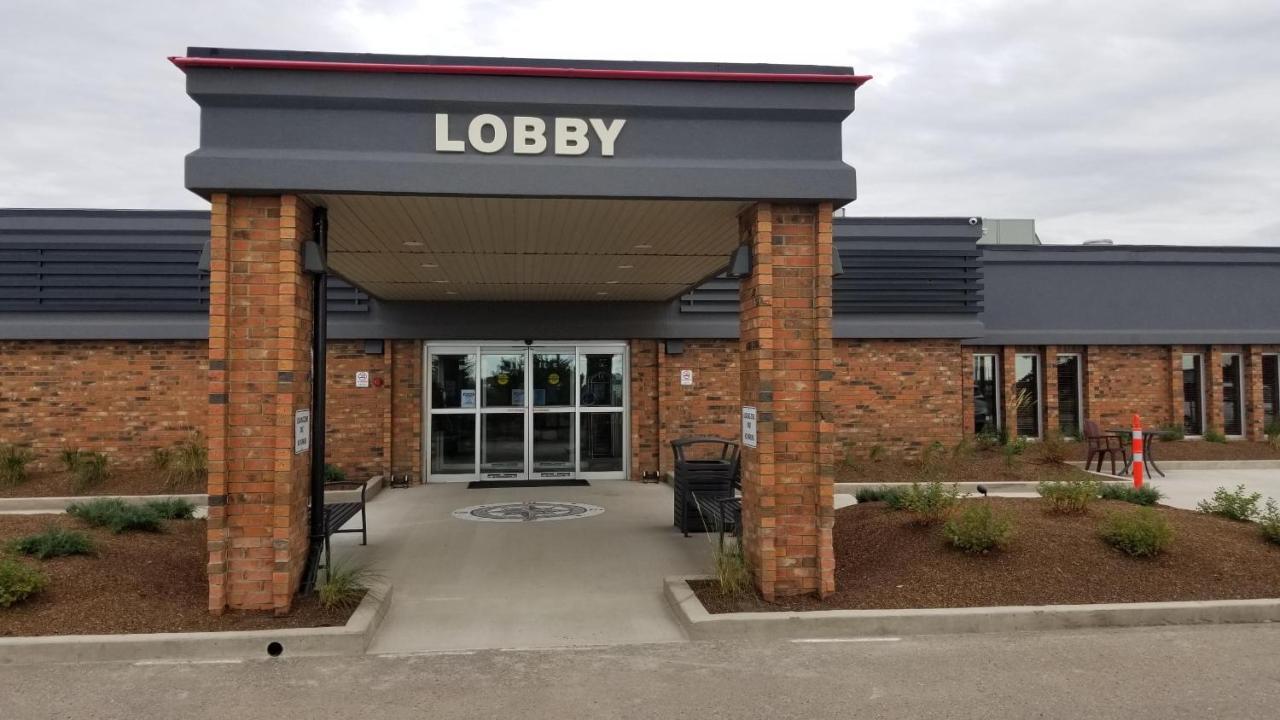 Neighbourhood Inn Hotels In Bonnyville ภายนอก รูปภาพ