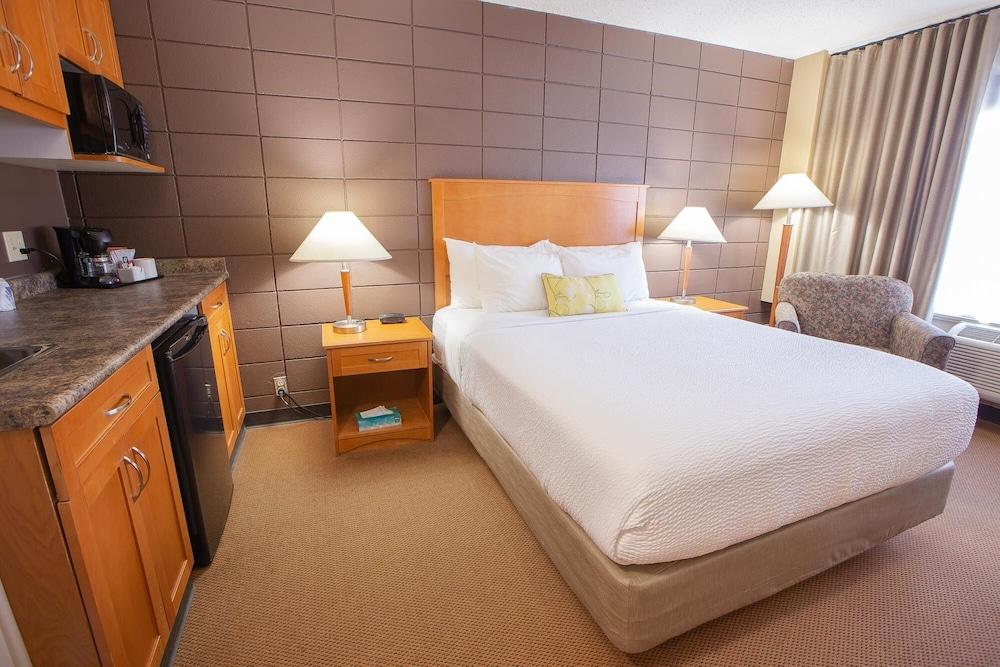Neighbourhood Inn Hotels In Bonnyville ภายนอก รูปภาพ