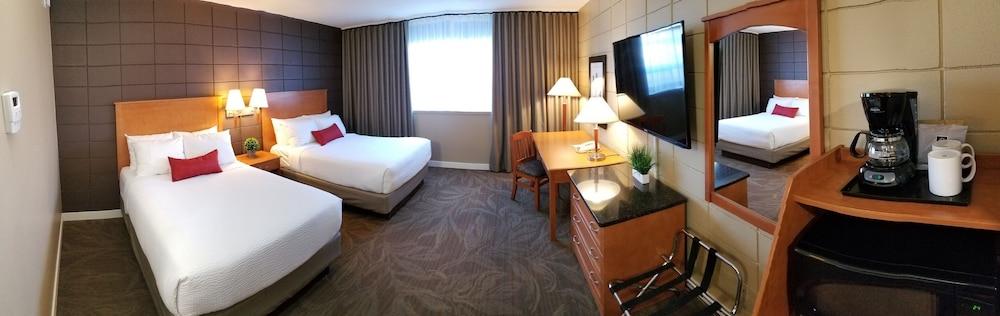 Neighbourhood Inn Hotels In Bonnyville ภายนอก รูปภาพ