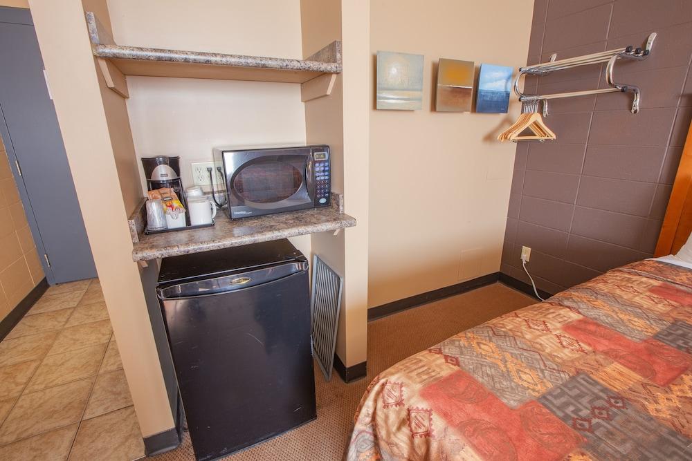 Neighbourhood Inn Hotels In Bonnyville ภายนอก รูปภาพ
