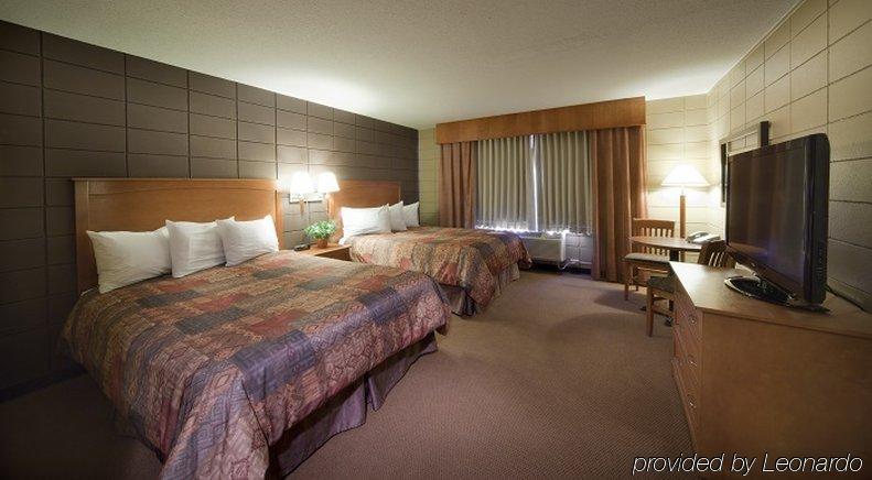 Neighbourhood Inn Hotels In Bonnyville ภายนอก รูปภาพ